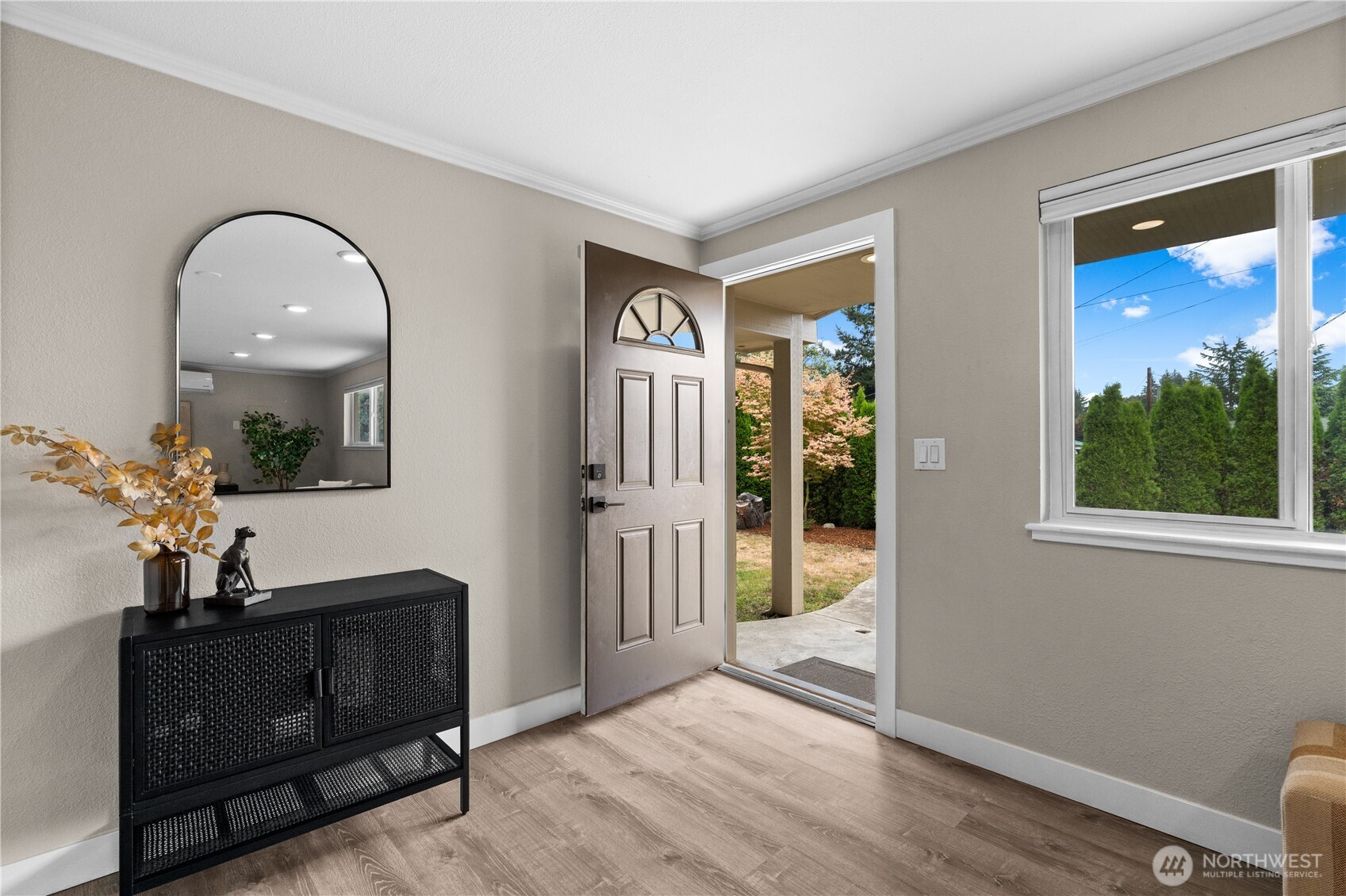 1910 110th Drive Property Photo 2
