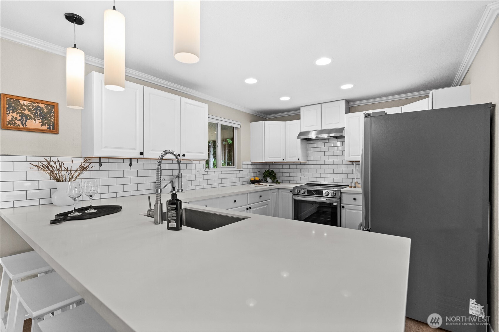 1910 110th Drive Property Photo 5