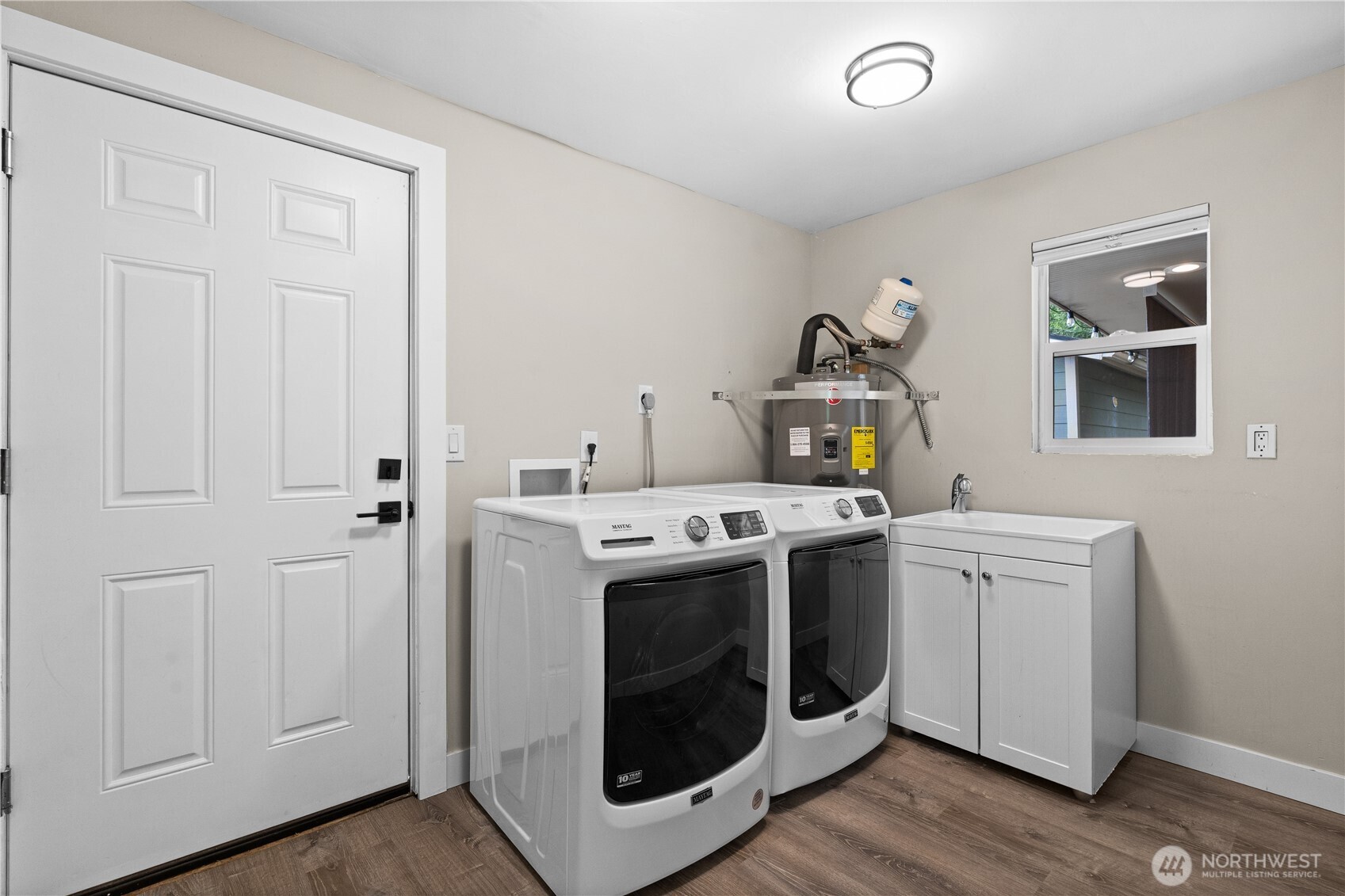 1910 110th Drive Property Photo 23