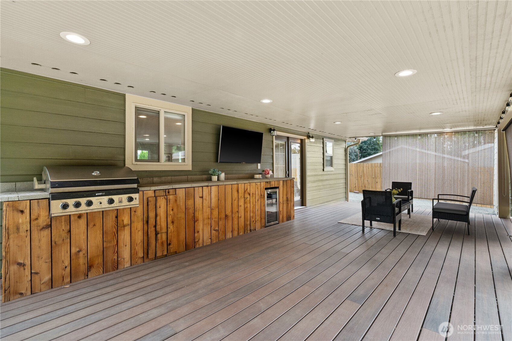 1910 110th Drive Property Photo 24