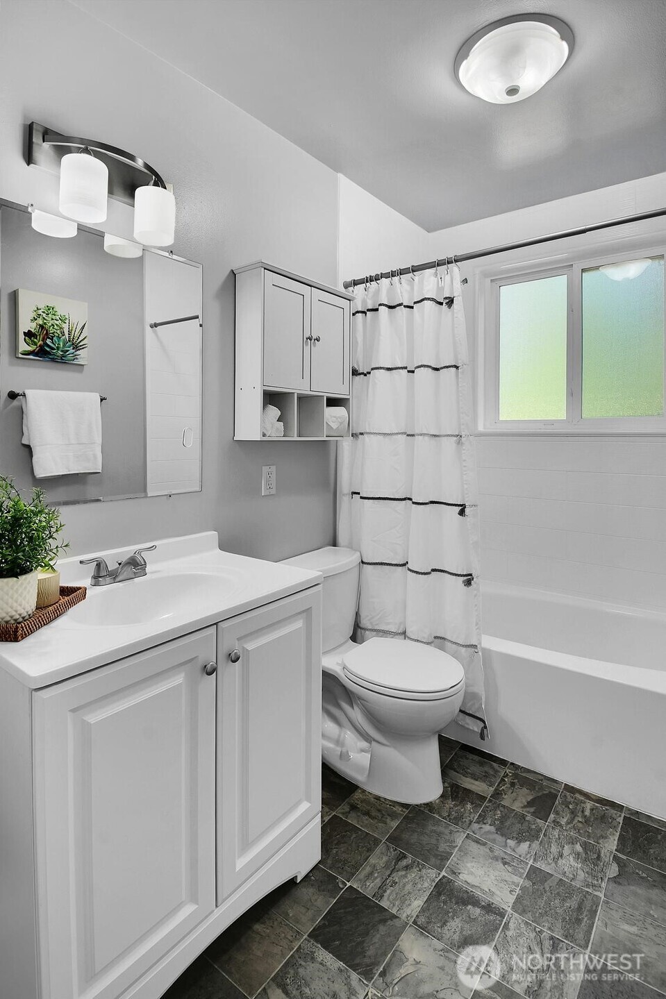 810 S 301st Place Property Photo 13