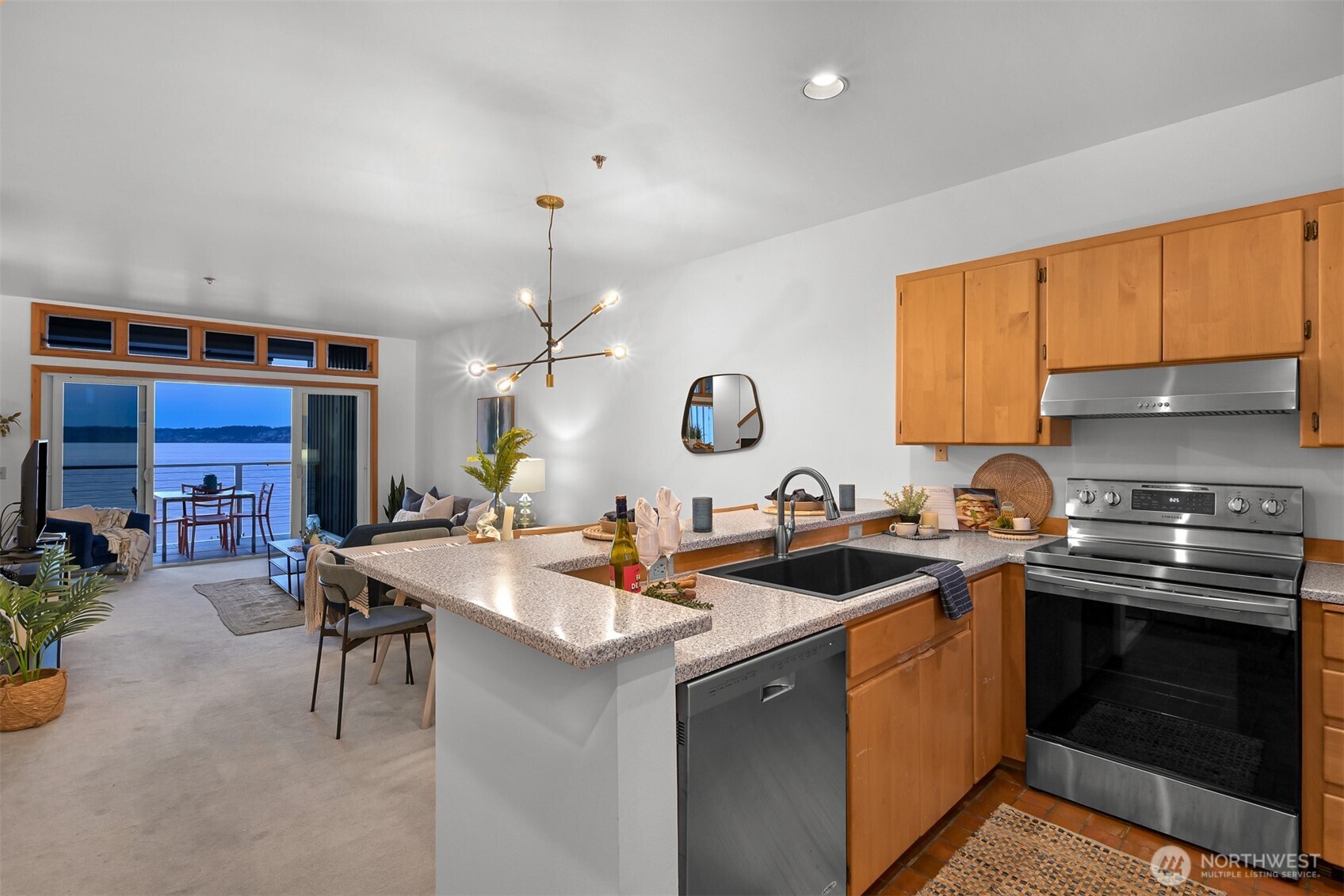 9499 Semiahmoo Parkway B-8 Property Photo 6