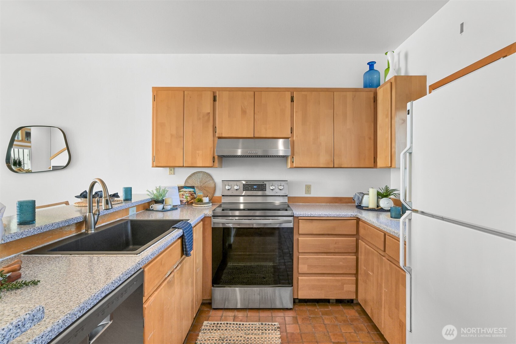 9499 Semiahmoo Parkway B-8 Property Photo 7