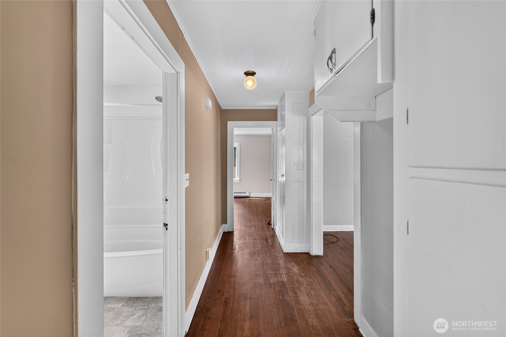 903 S Albert Street Property Photo 16