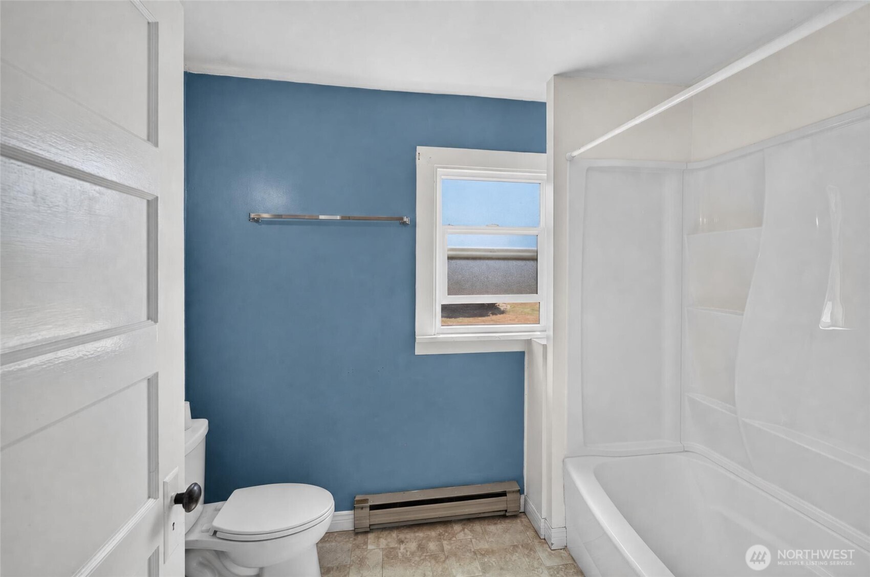 903 S Albert Street Property Photo 18