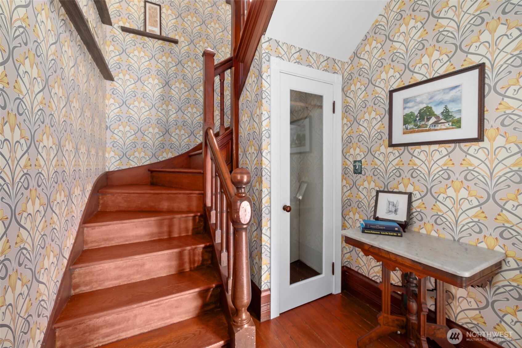 1209 Ne Leisure Street Property Photo 5