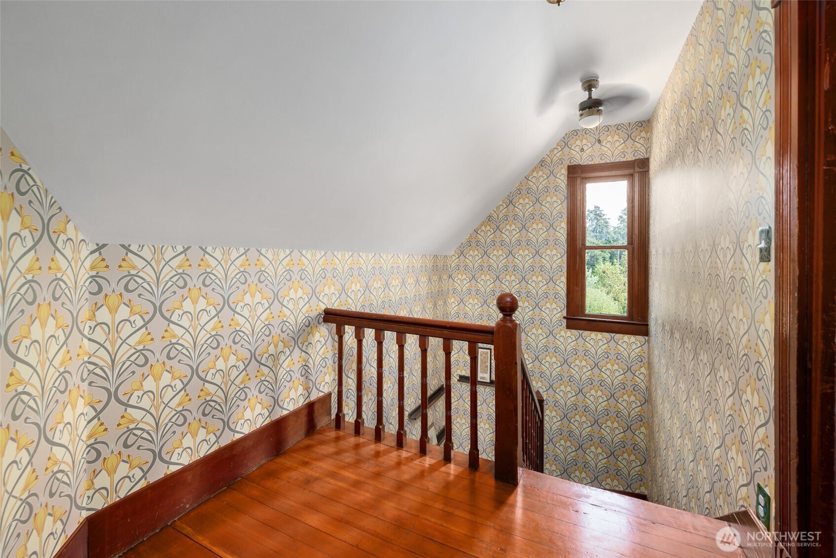 1209 Ne Leisure Street Property Photo 14
