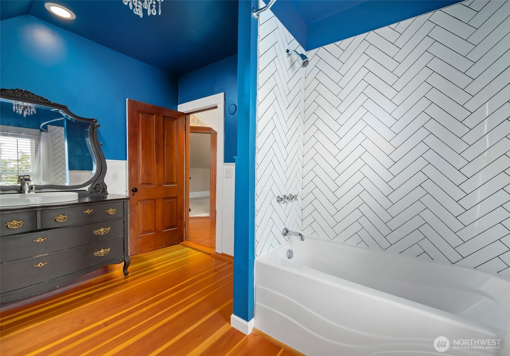 1209 Ne Leisure Street Property Photo 16