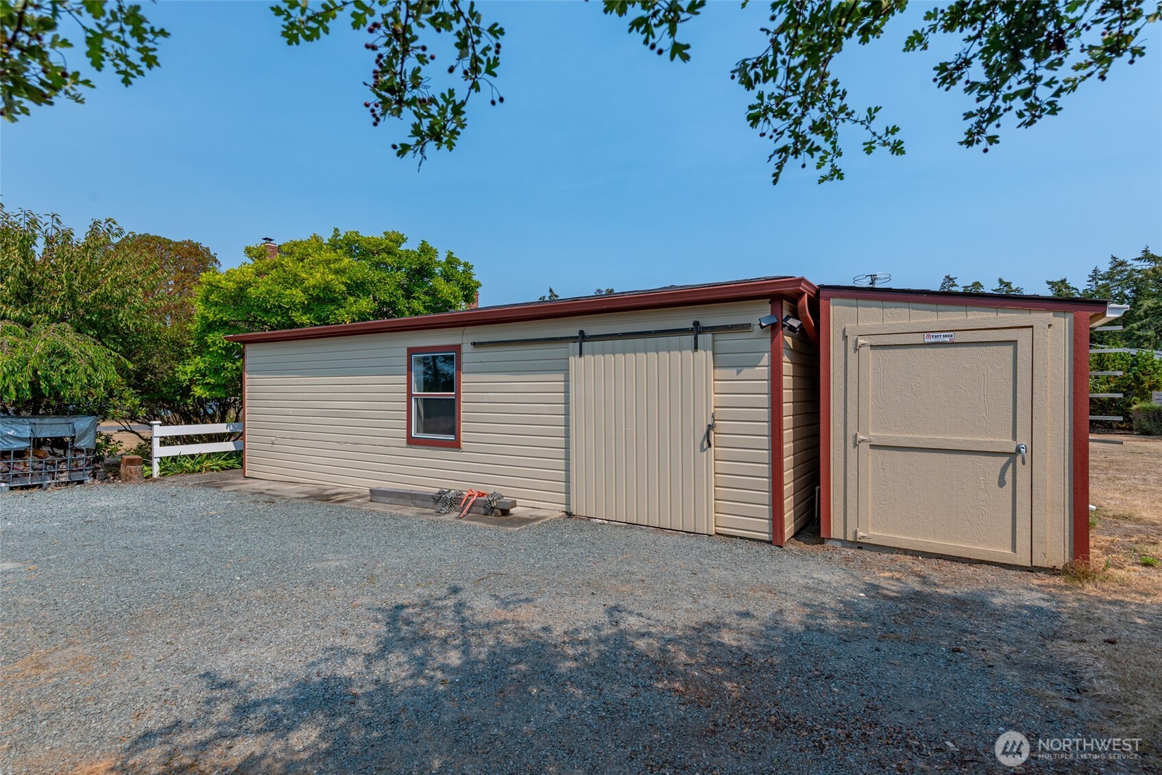 1209 Ne Leisure Street Property Photo 28