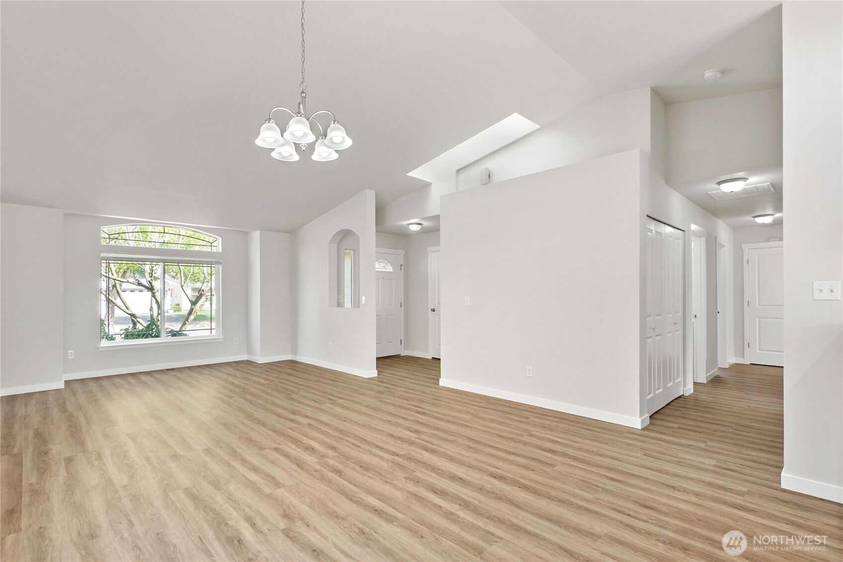 138 Goldmyer Drive Property Photo 8