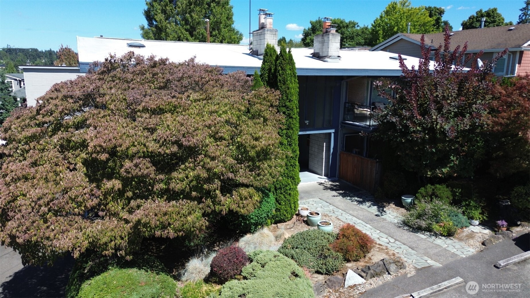 324 6th Avenue Property Photo 3