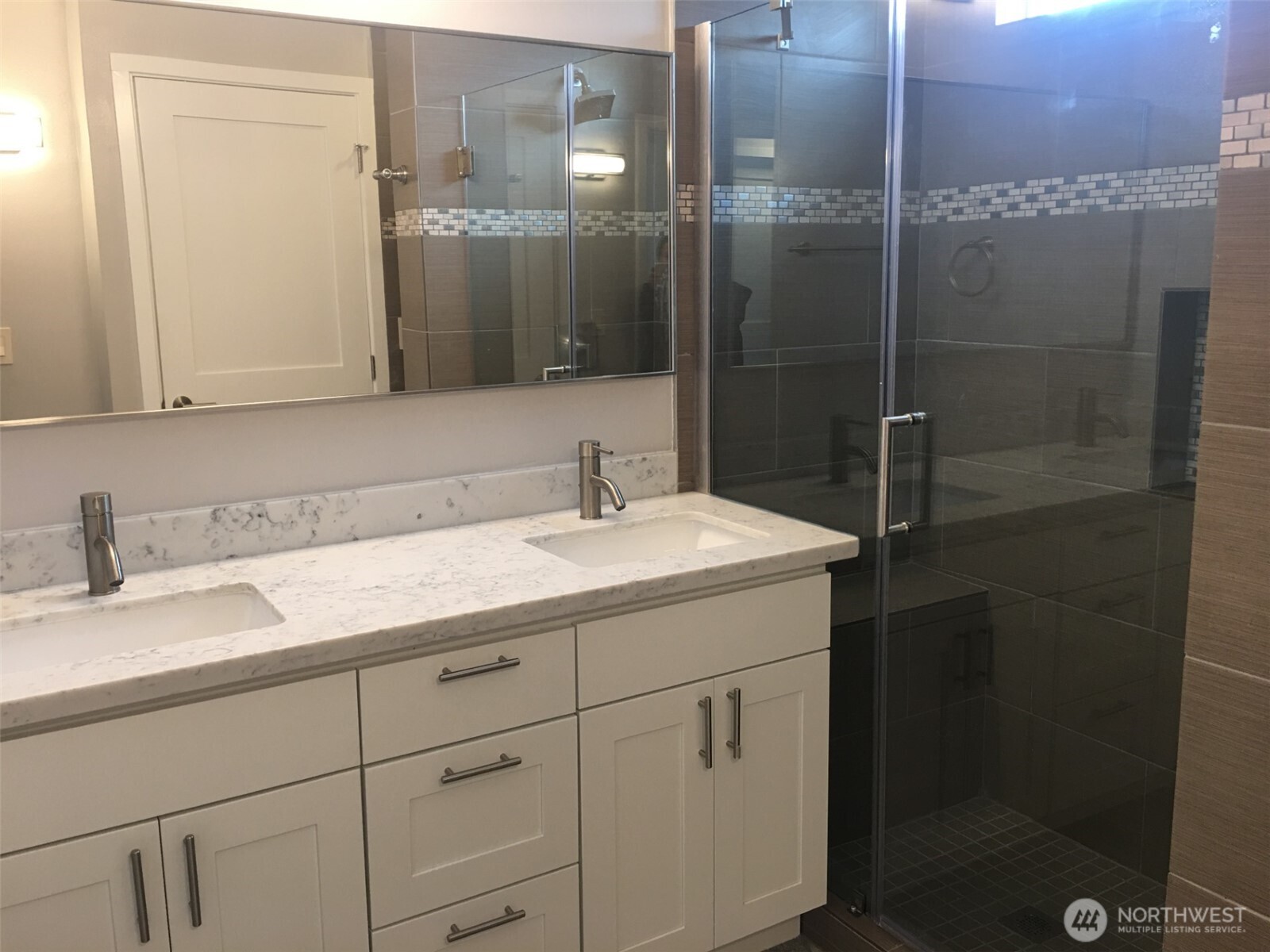 324 6th Avenue Property Photo 10