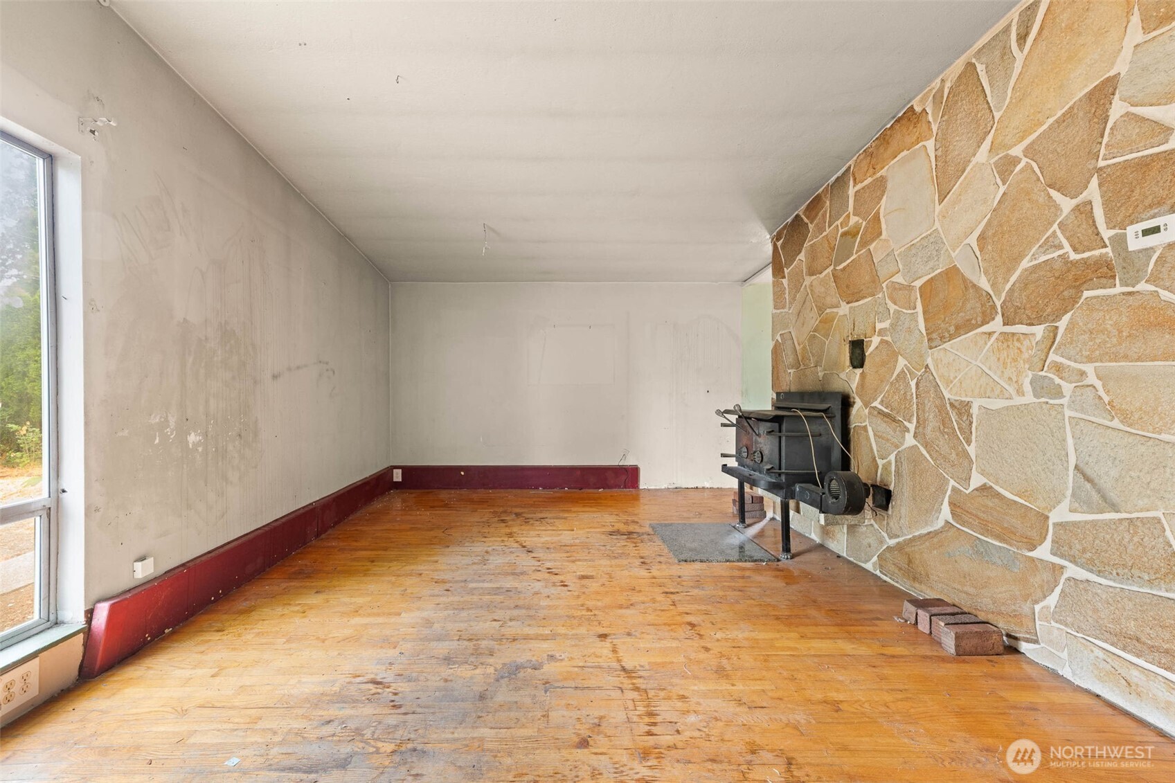 3219 S 166th Street Property Photo 5