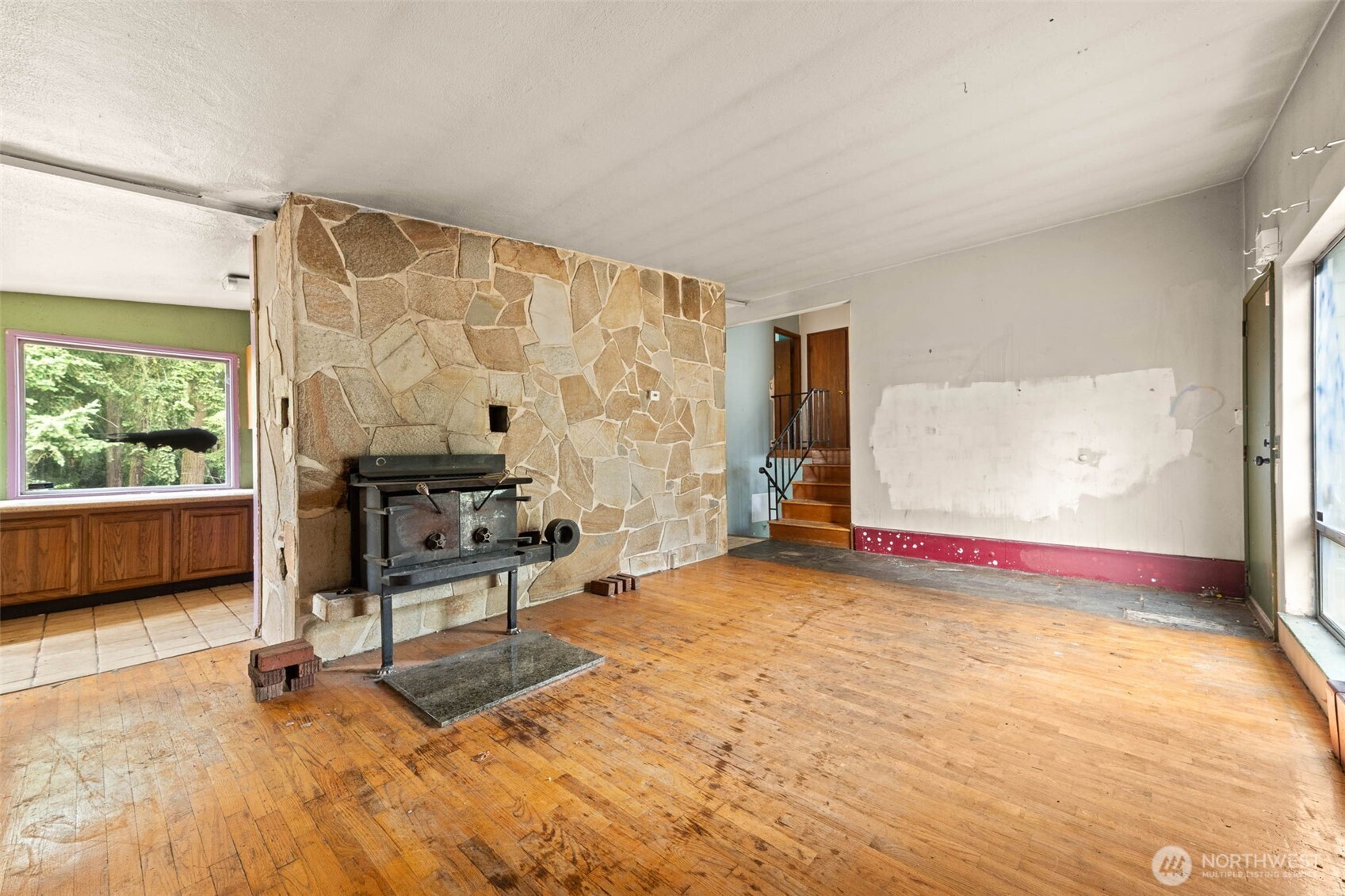 3219 S 166th Street Property Photo 6