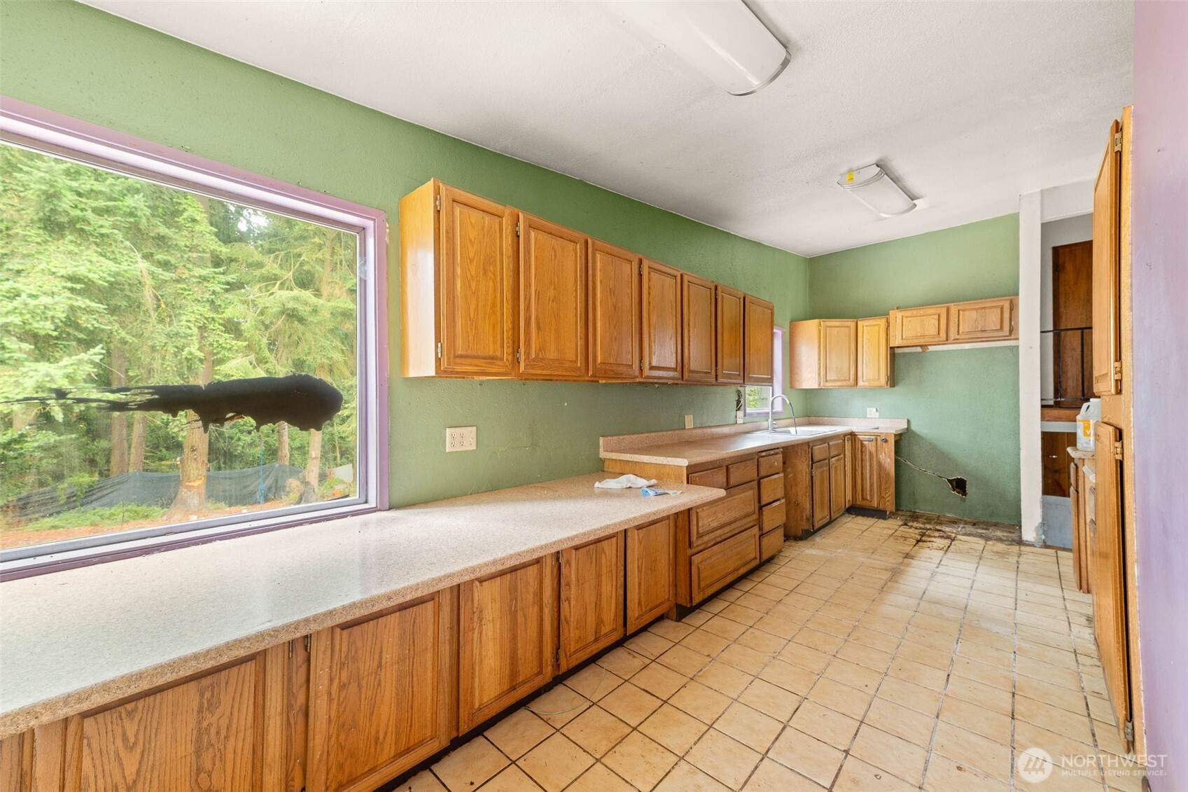 3219 S 166th Street Property Photo 8
