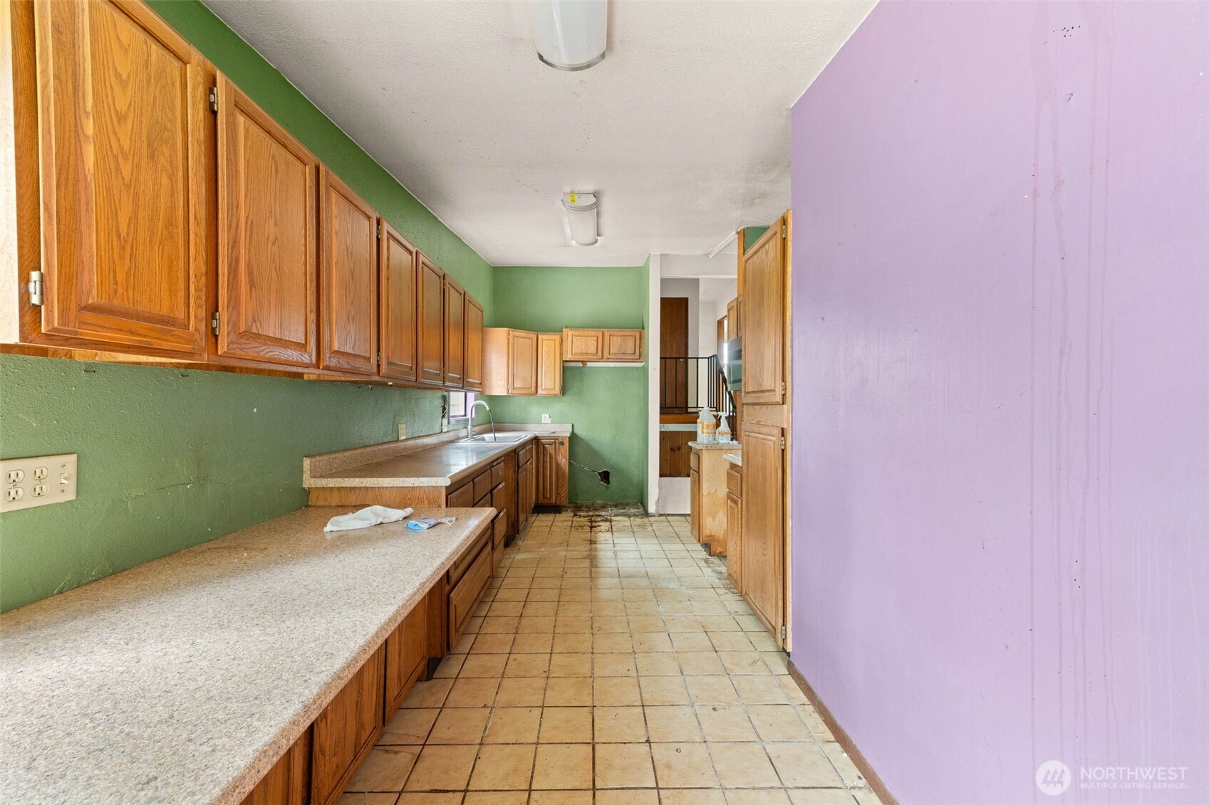 3219 S 166th Street Property Photo 9