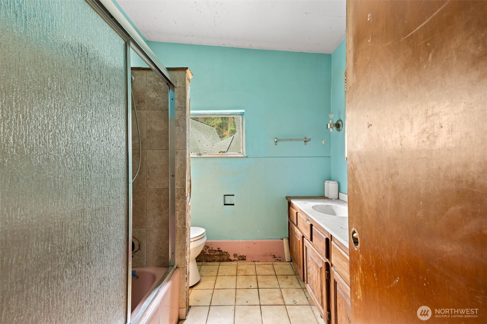 3219 S 166th Street Property Photo 17