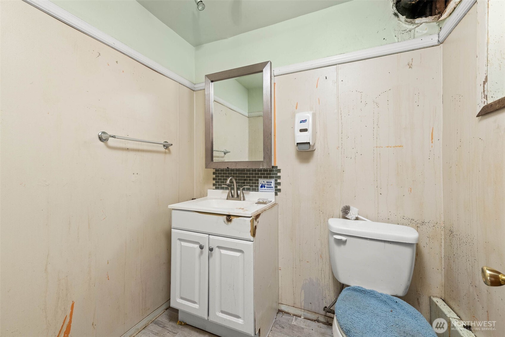 3219 S 166th Street Property Photo 27