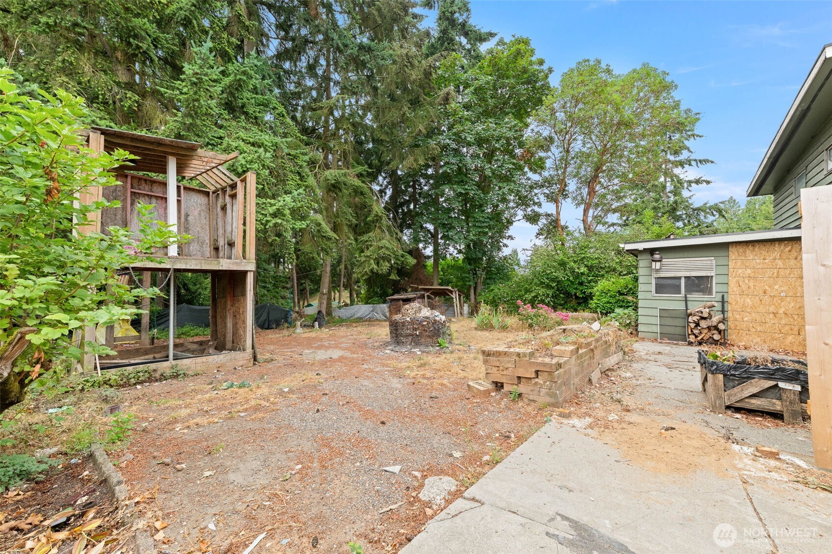 3219 S 166th Street Property Photo 34