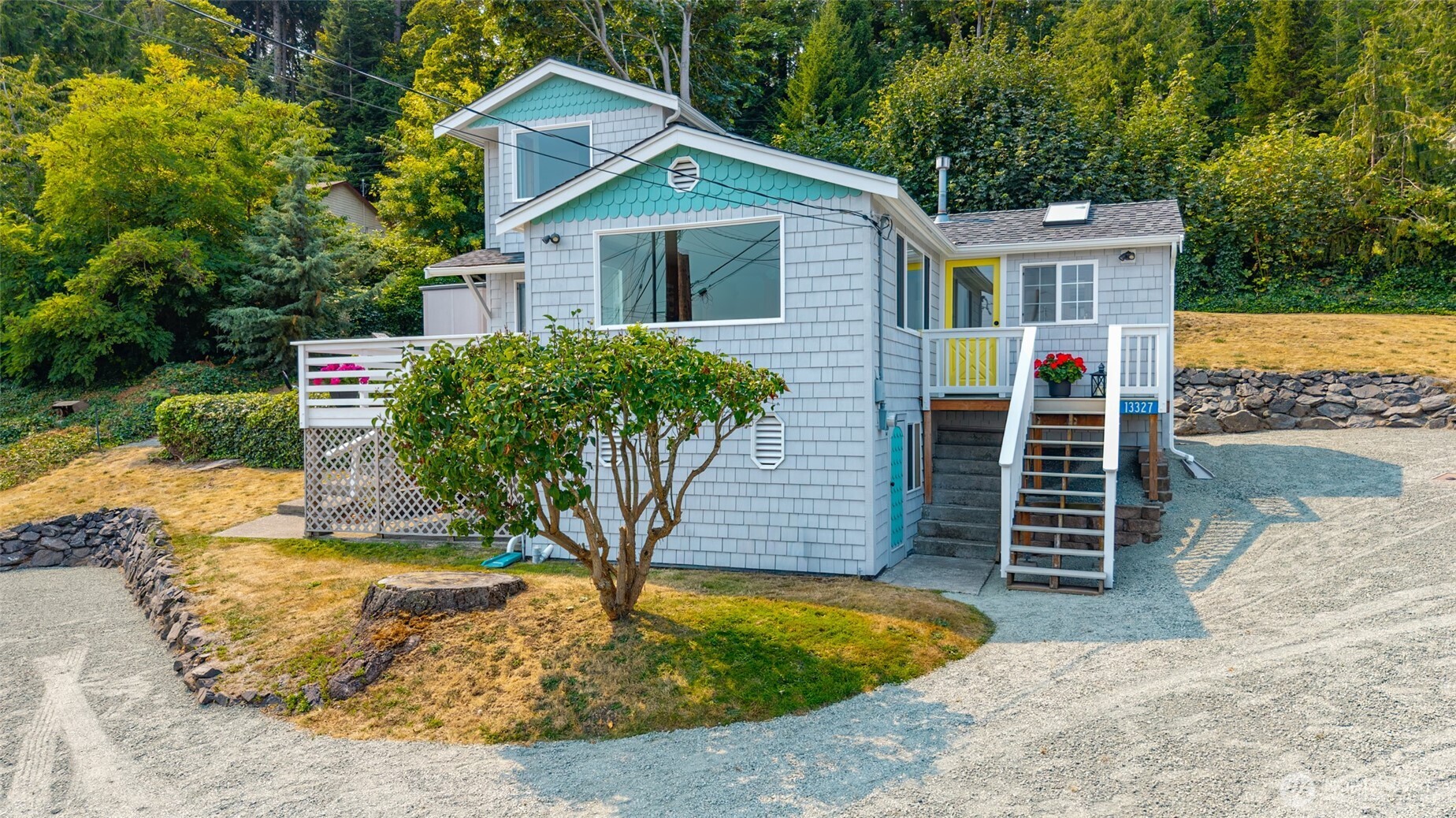 13327 Satterlee Road Property Photo 4