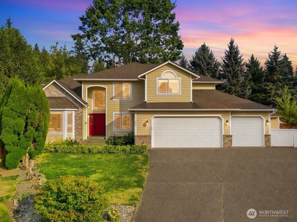 6020 156th Street Property Photo 1