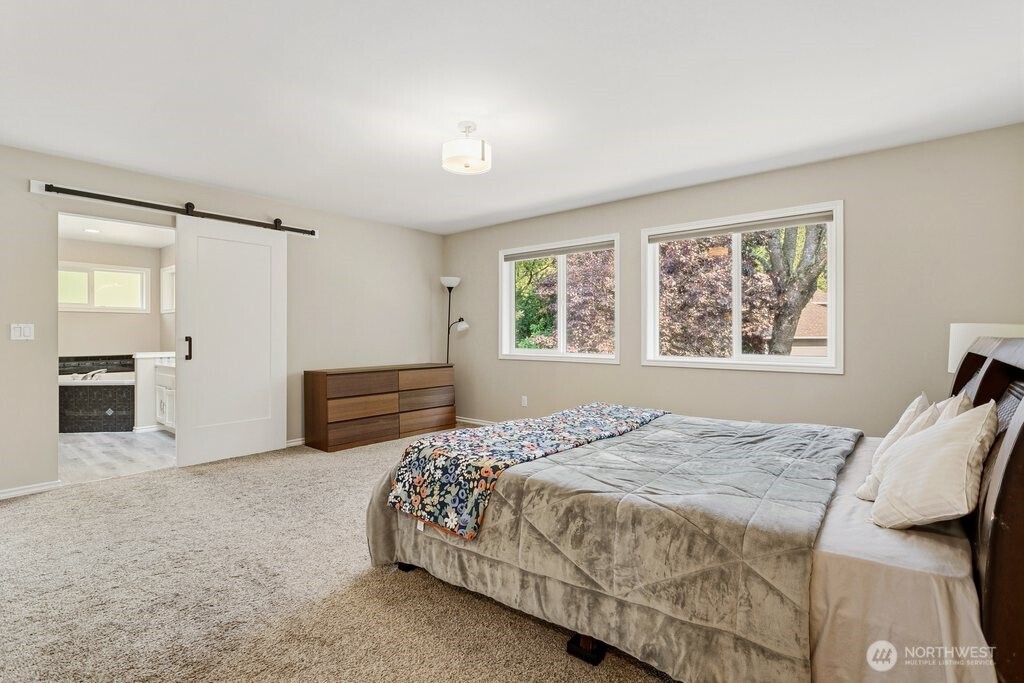 6020 156th Street Property Photo 19