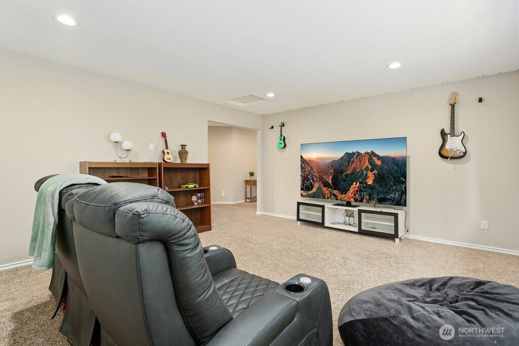 6020 156th Street Property Photo 25