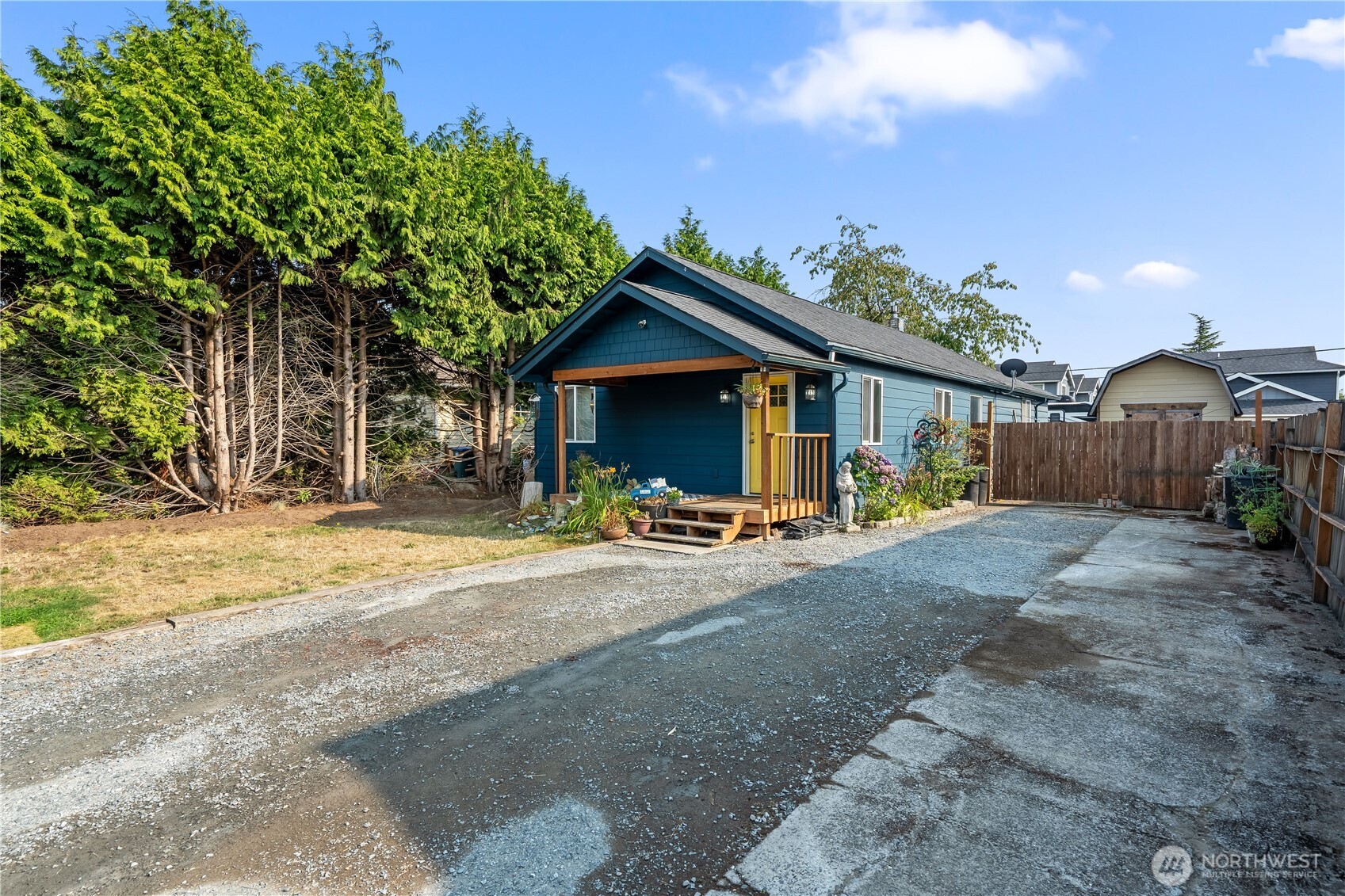 675 D Street Property Photo 6