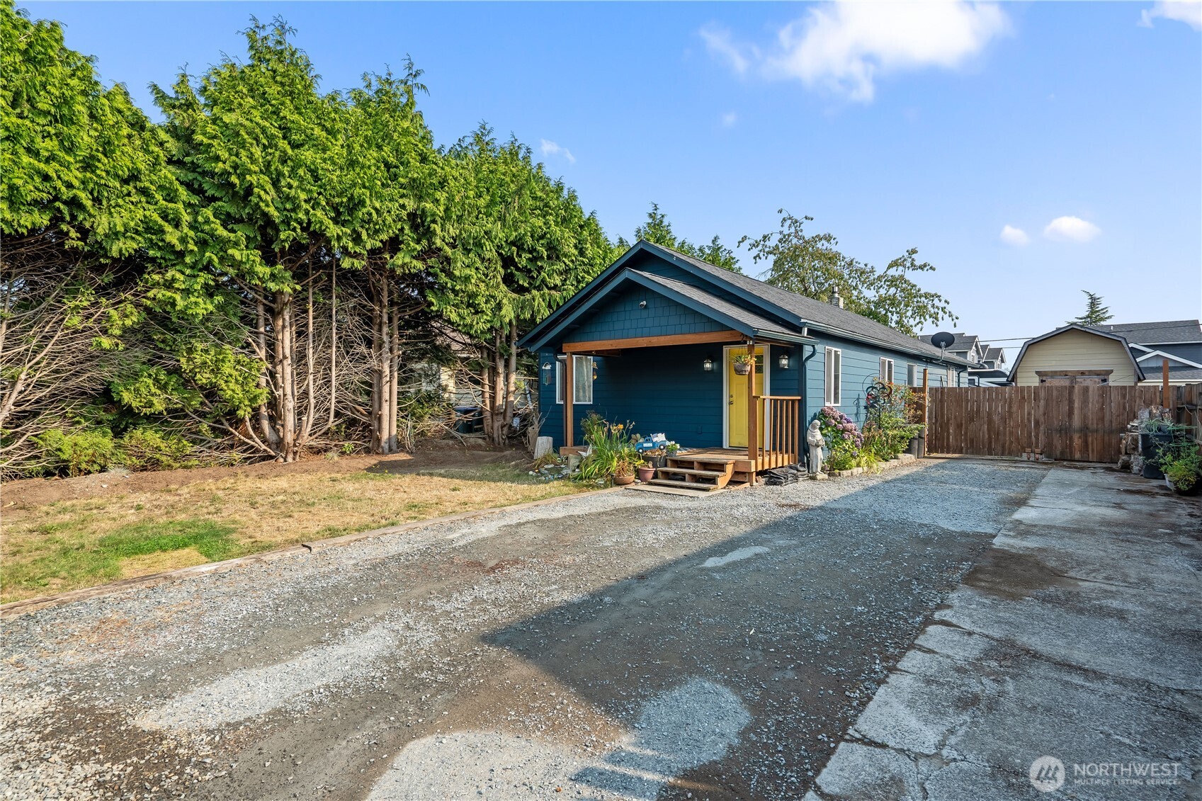 675 D Street Property Photo 8