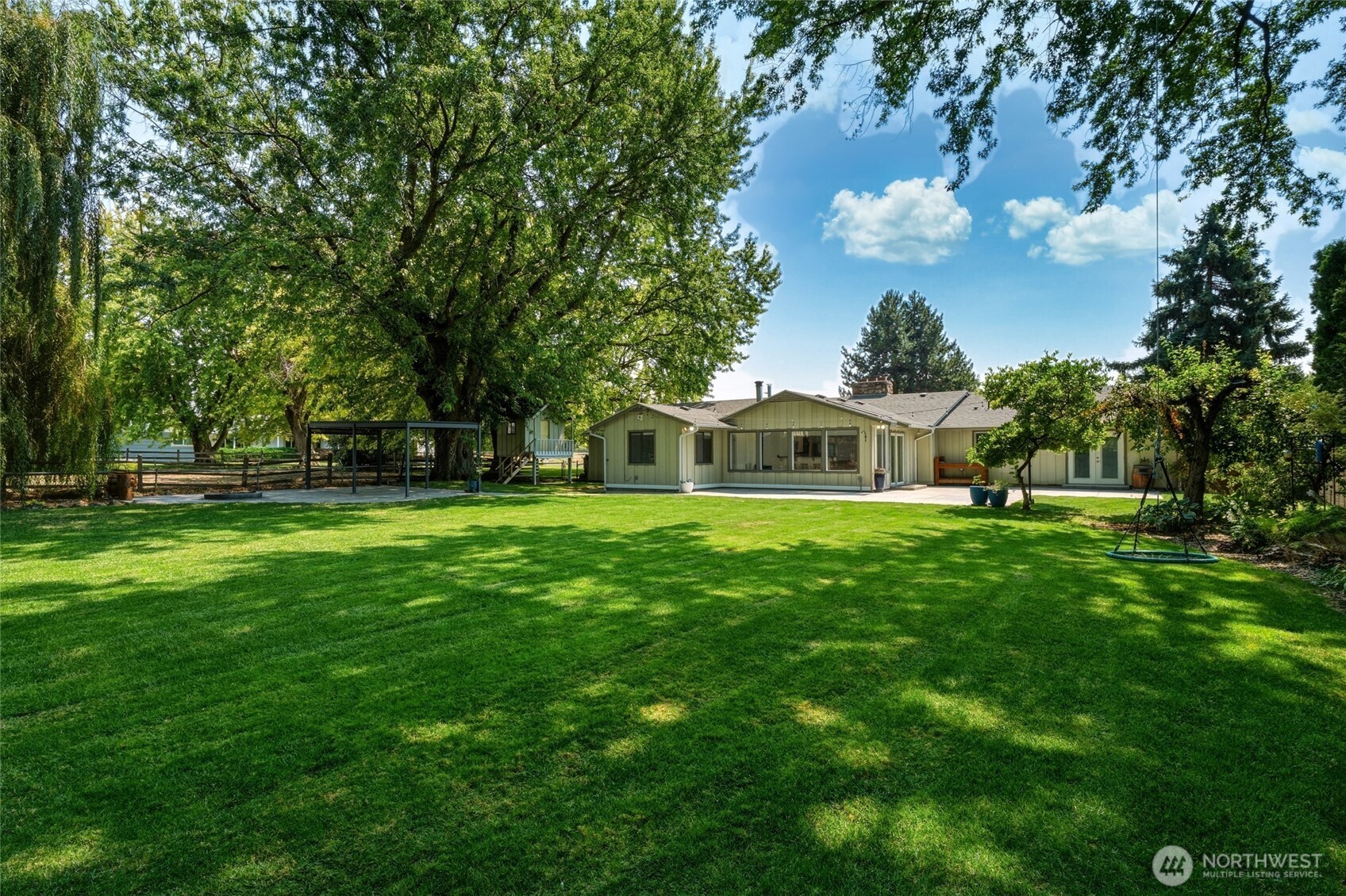 1837 Pike Place Property Photo 31