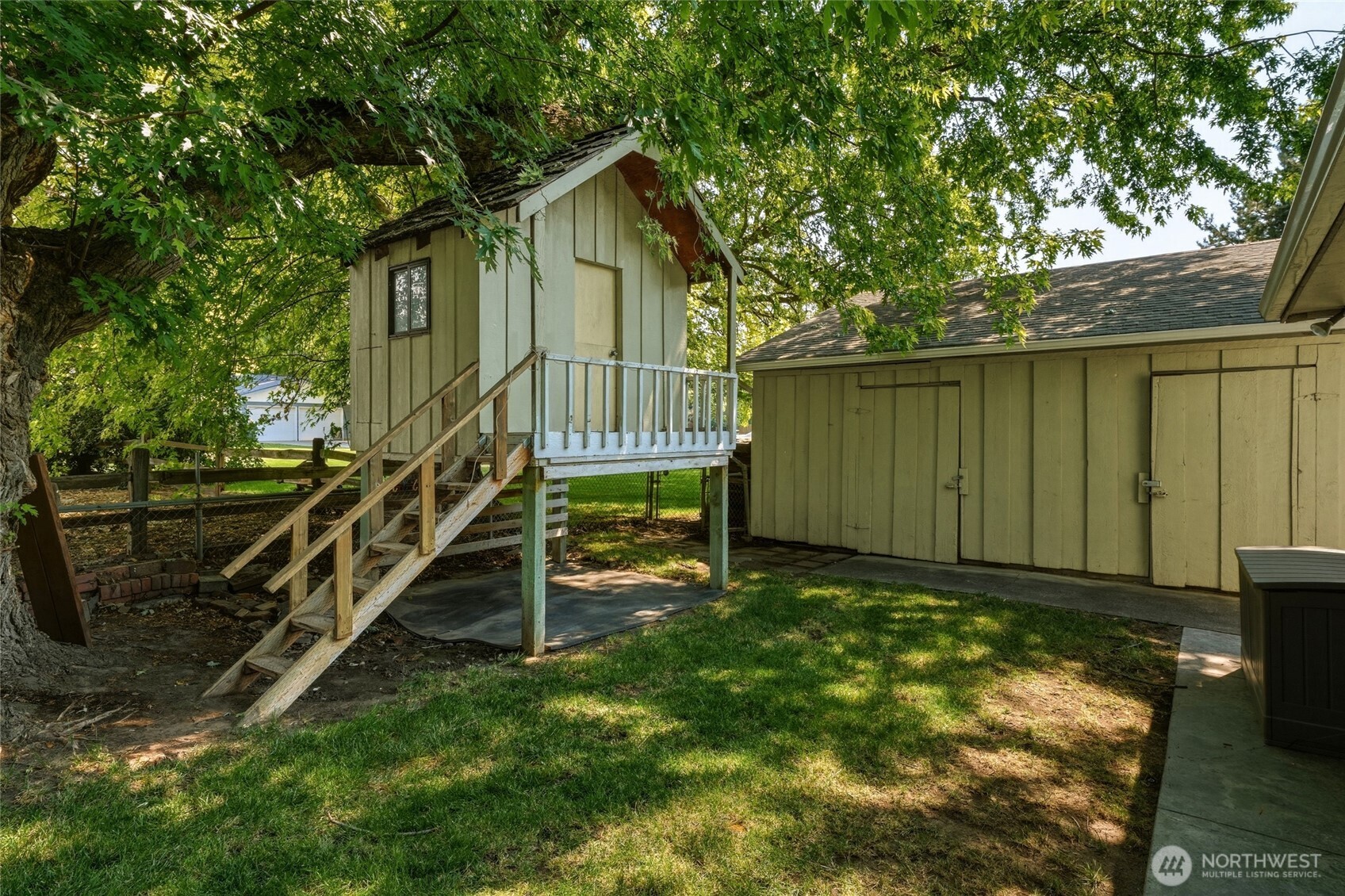 1837 Pike Place Property Photo 38