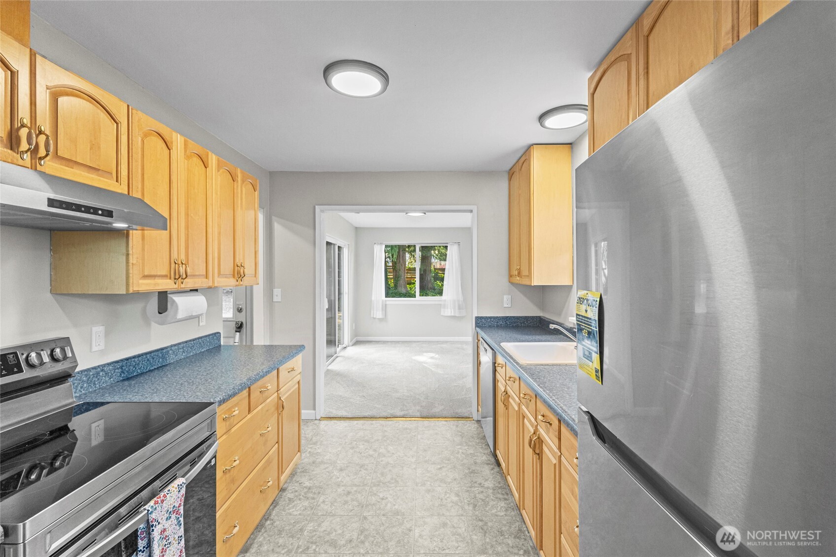 6910 Columbia Court Property Photo 15