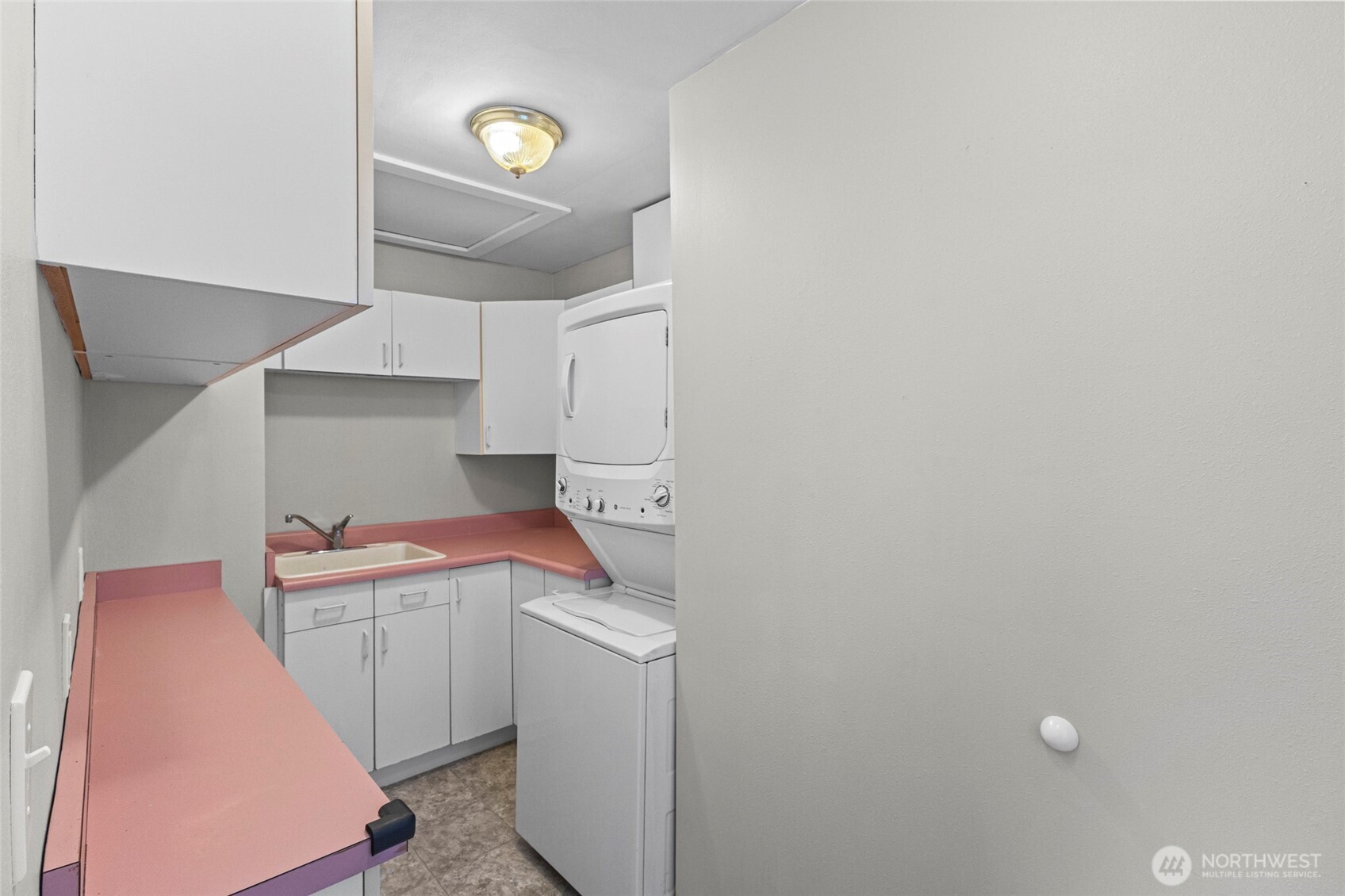 6910 Columbia Court Property Photo 19
