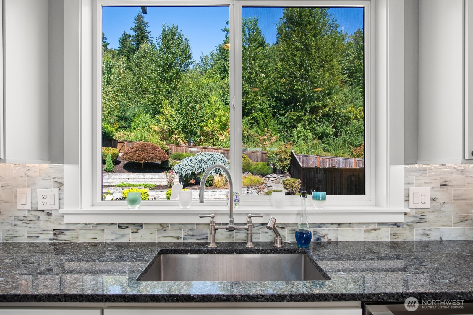 3852 201st Court Property Photo 4