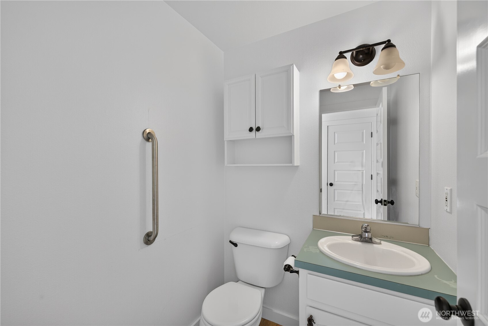 1099 Koenig Lane Property Photo 21