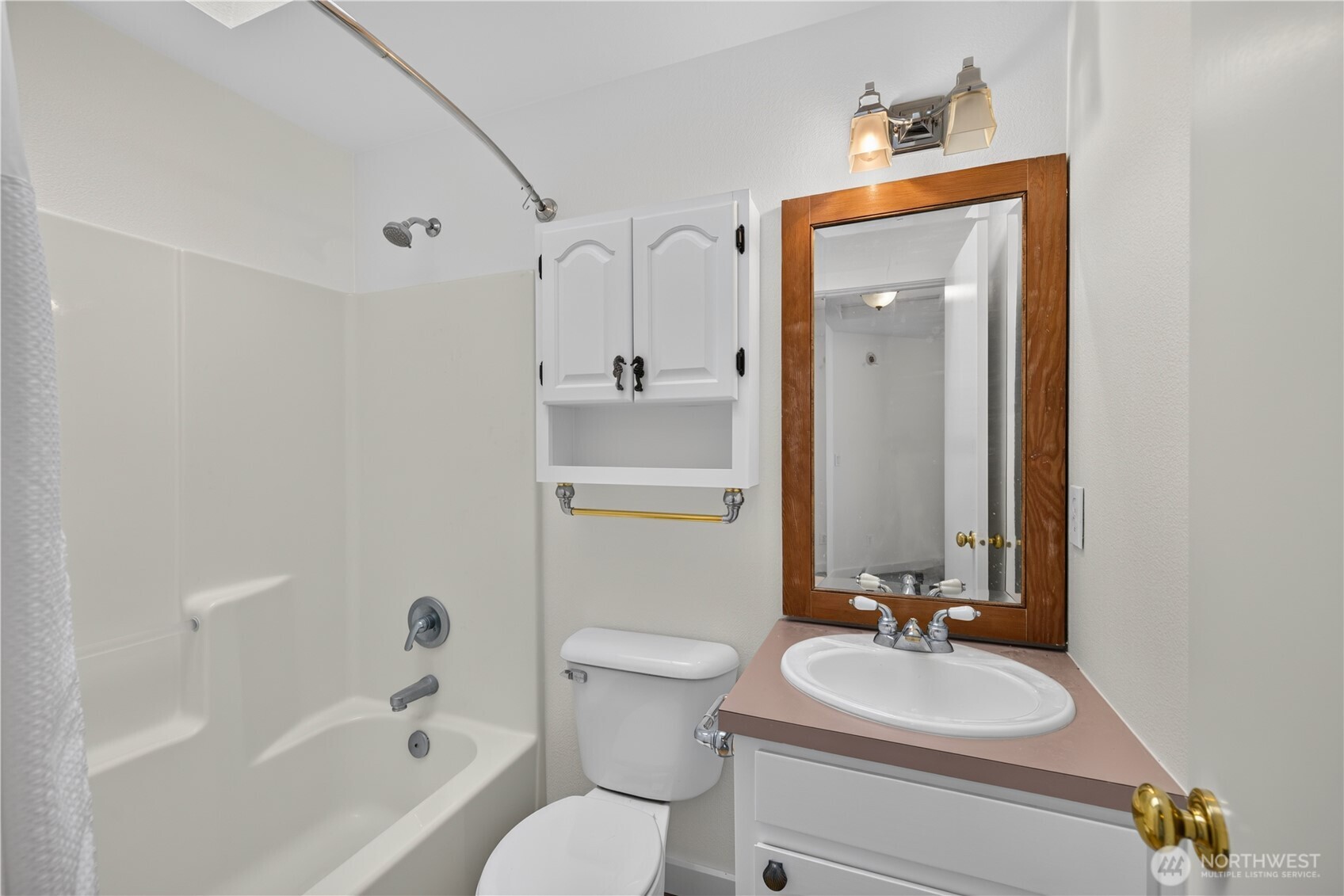 1099 Koenig Lane Property Photo 26