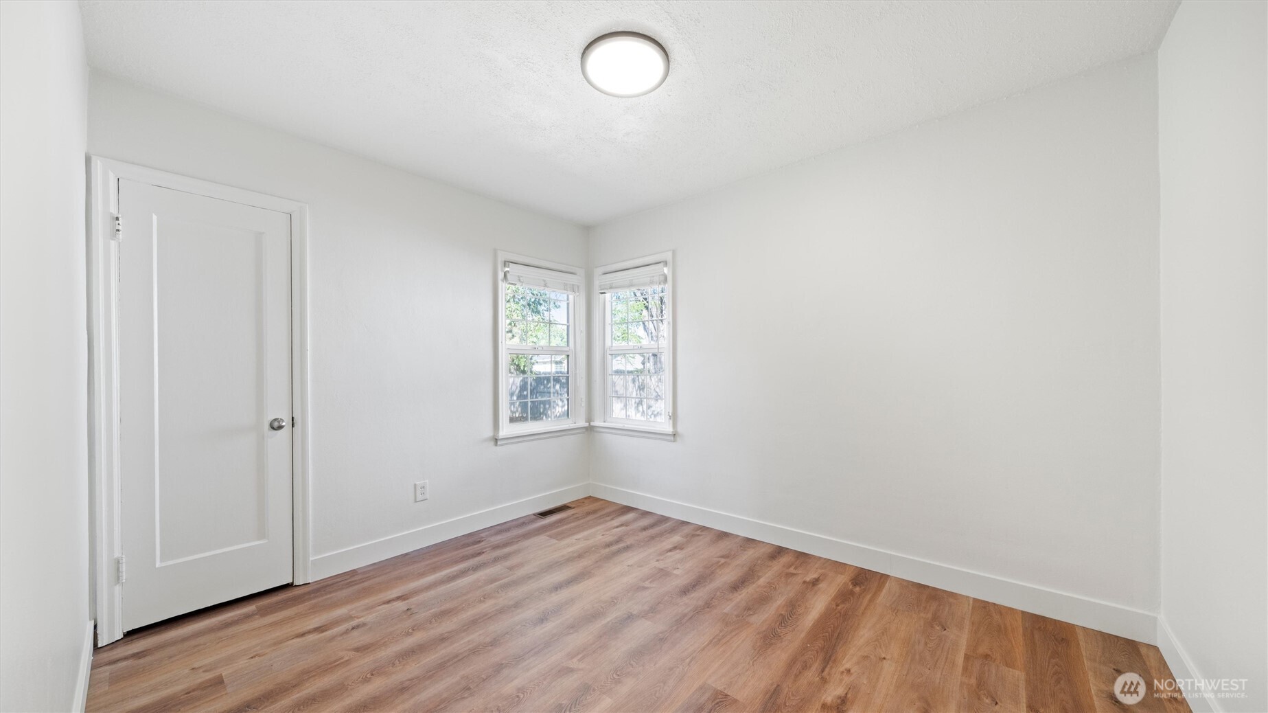 211 Se 4th Street Property Photo 14