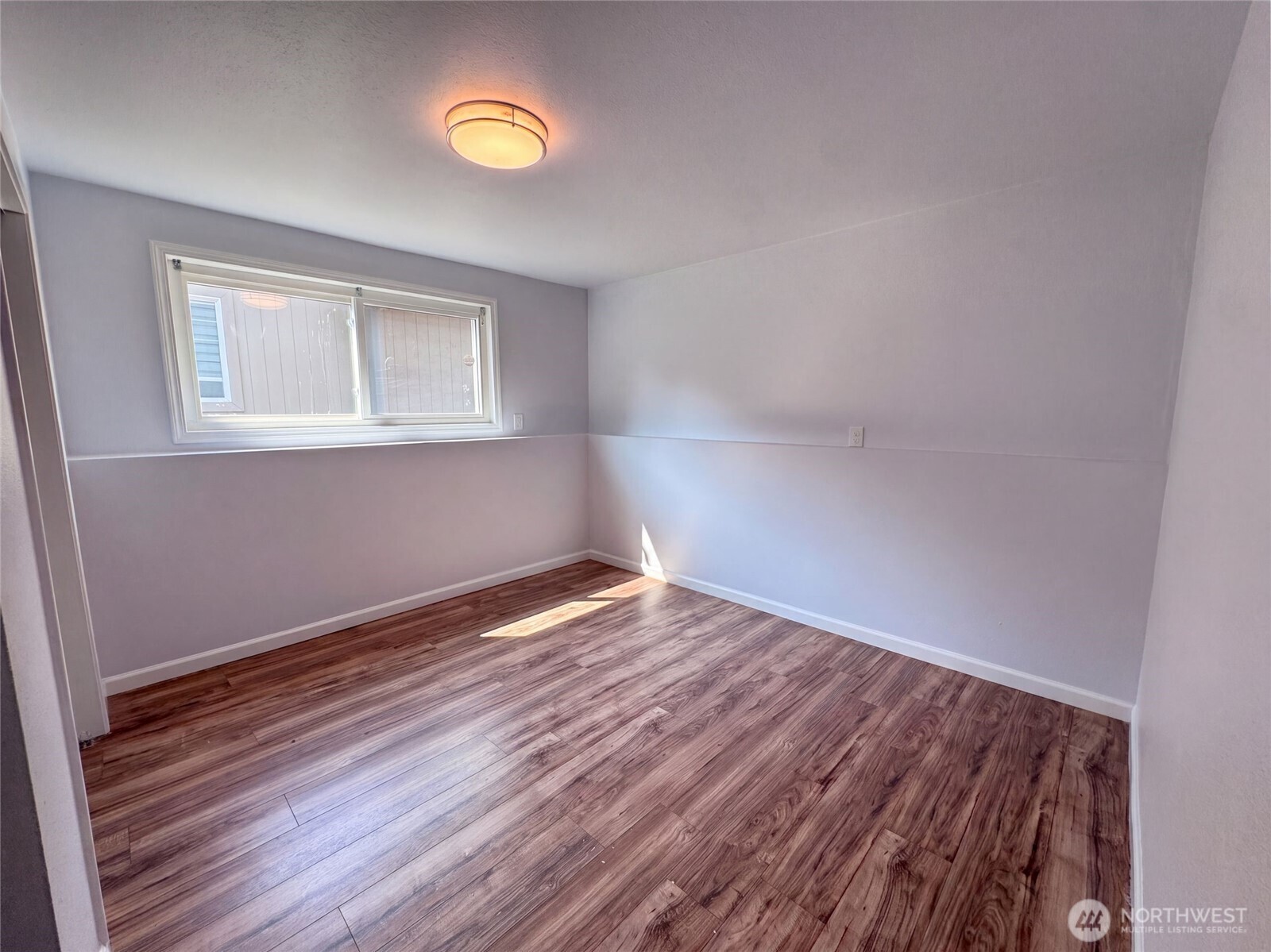 422 116th Place Property Photo 4
