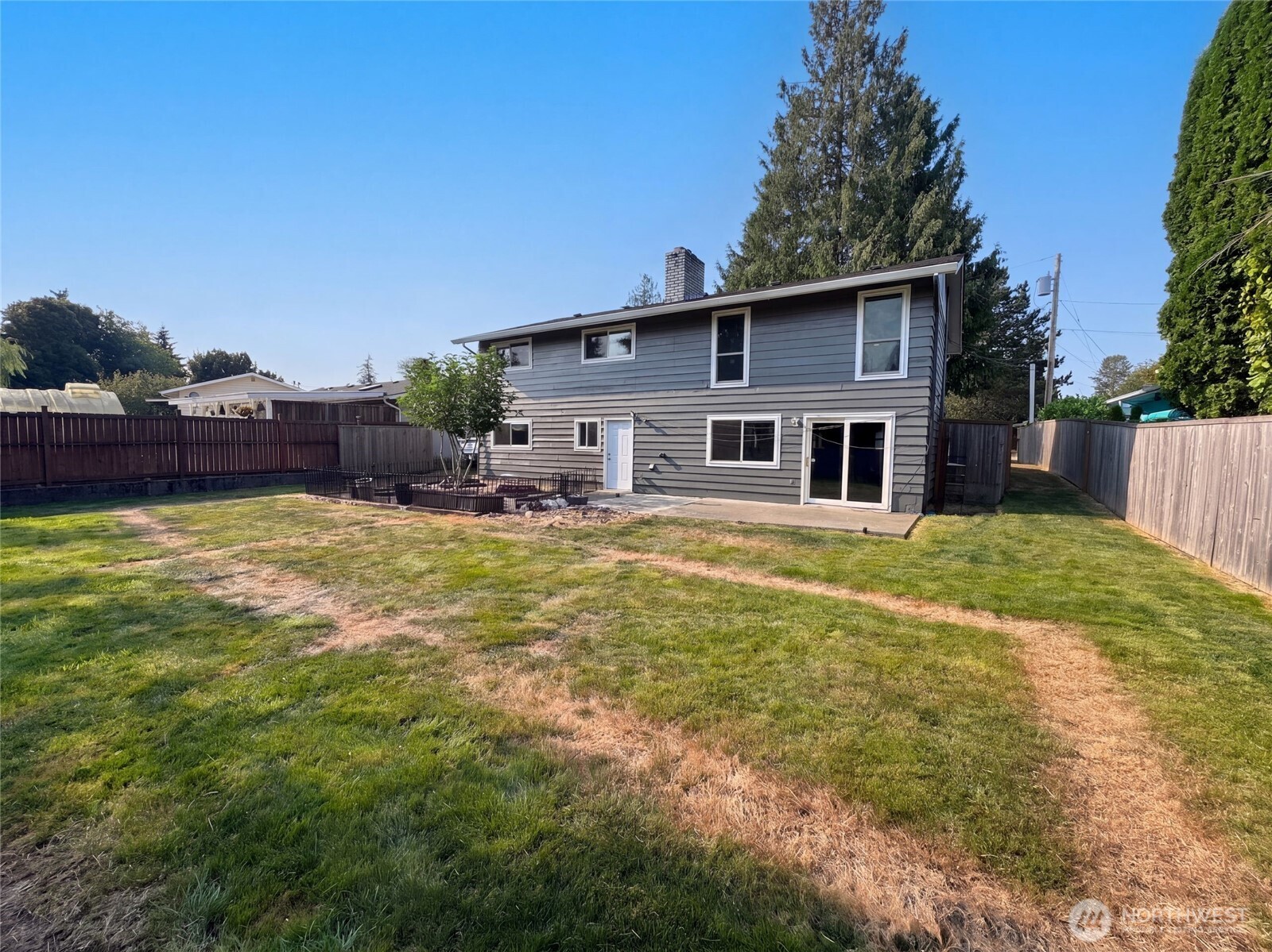 422 116th Place Property Photo 5