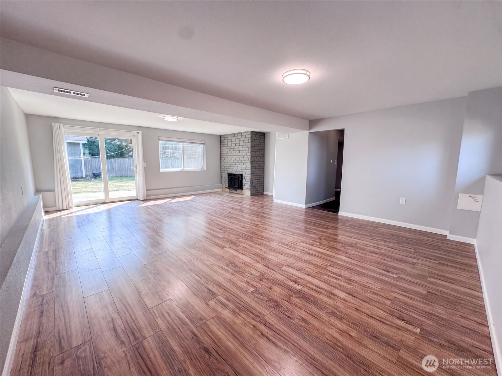 422 116th Place Property Photo 8