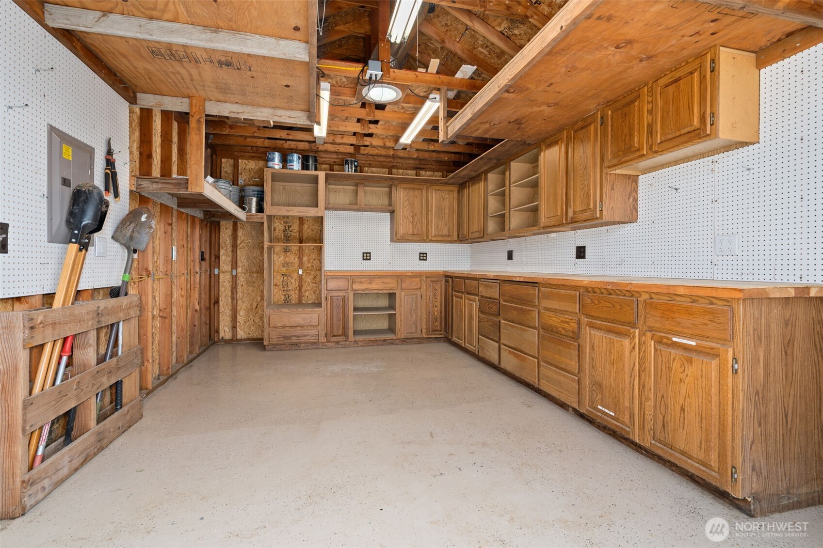 196 Wind River Drive Property Photo 33