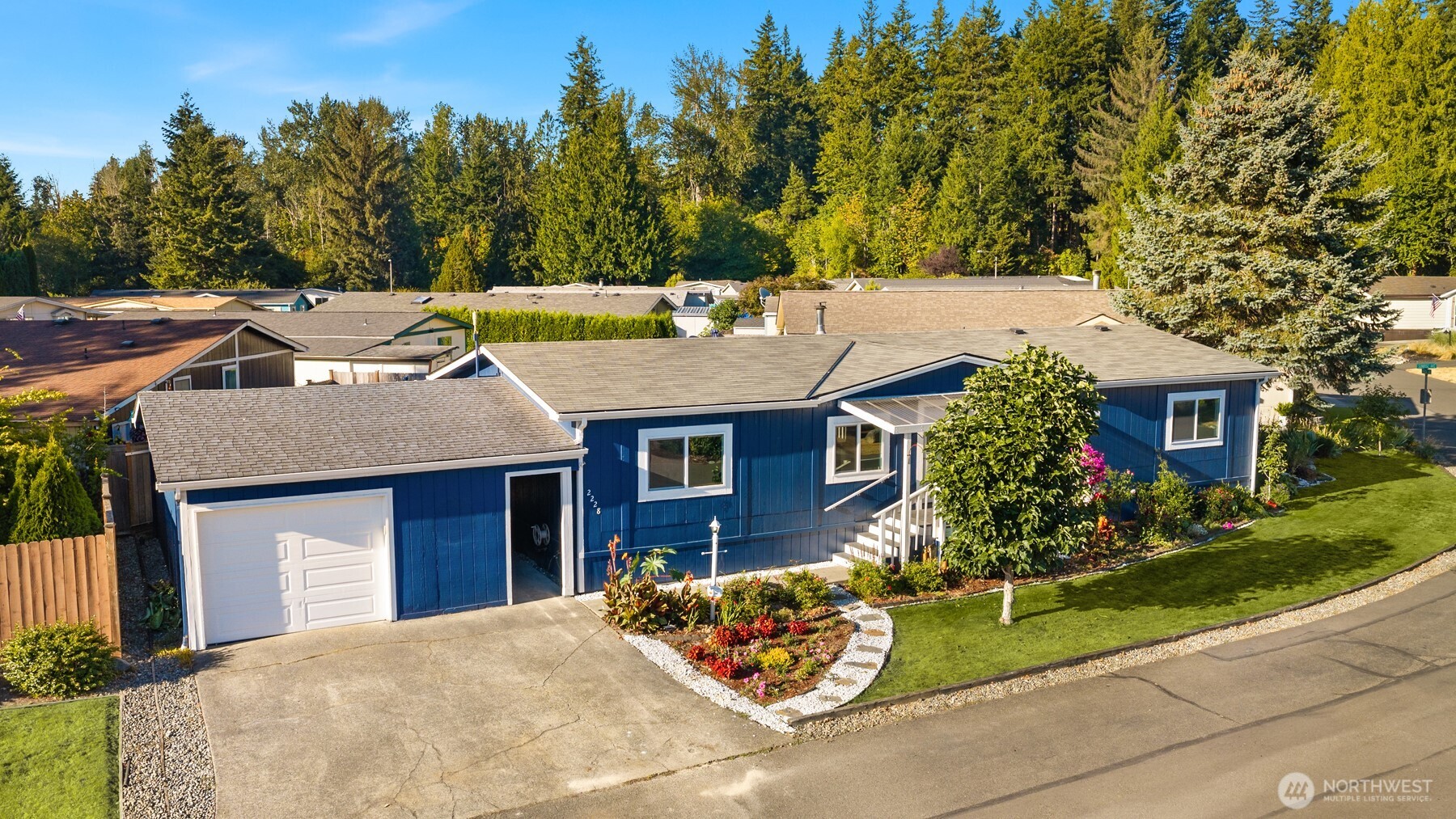 2228 Anadoll Avenue Property Photo 2
