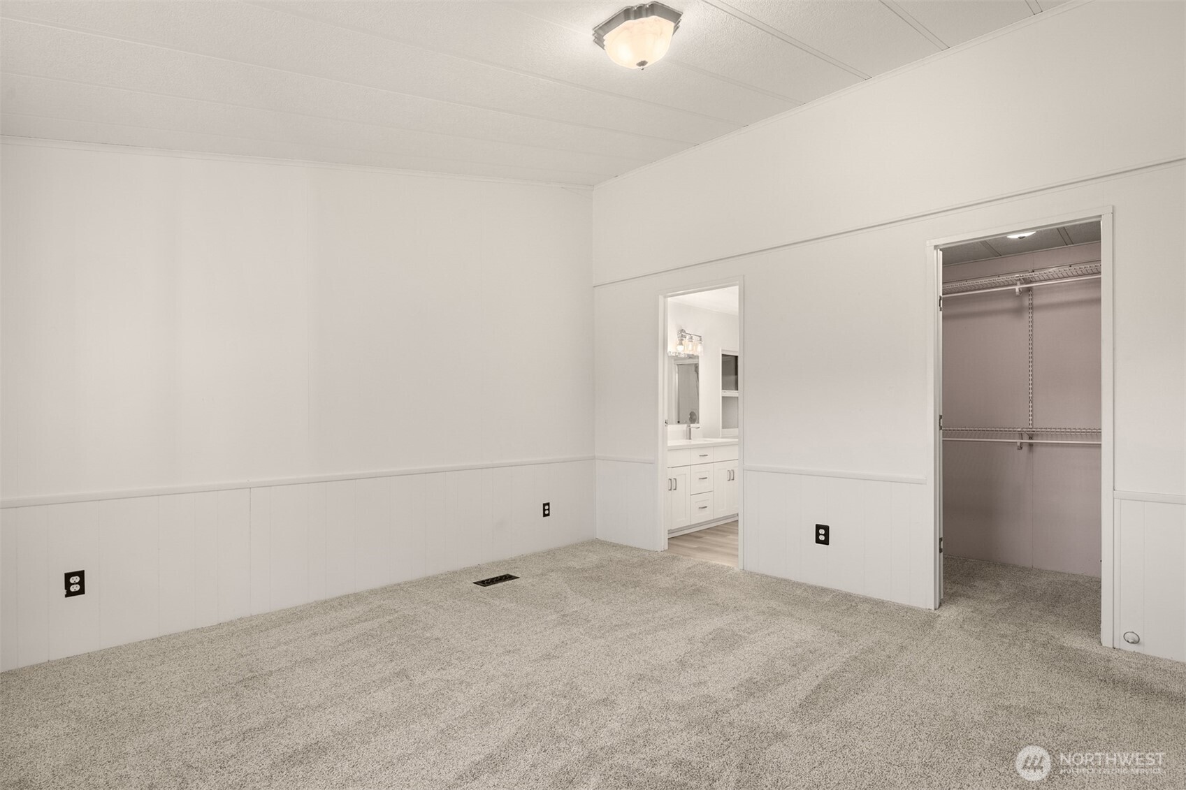 2228 Anadoll Avenue Property Photo 22