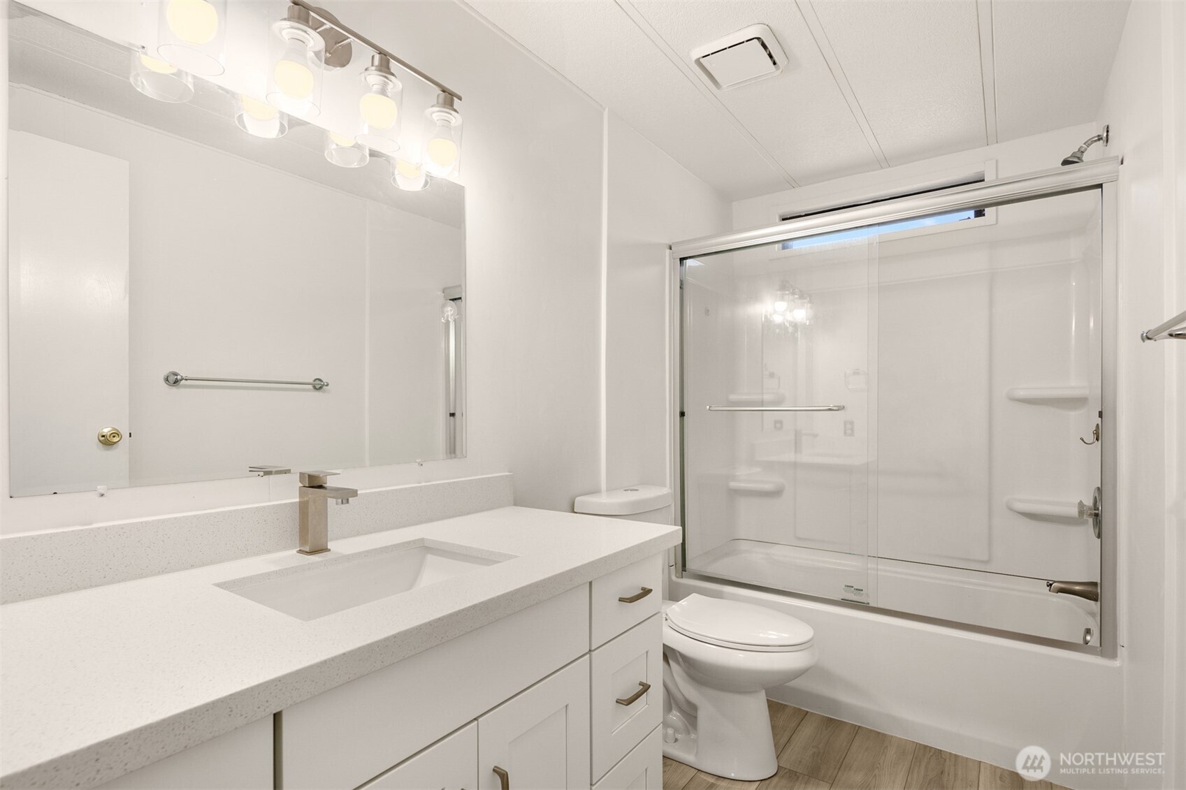 2228 Anadoll Avenue Property Photo 24