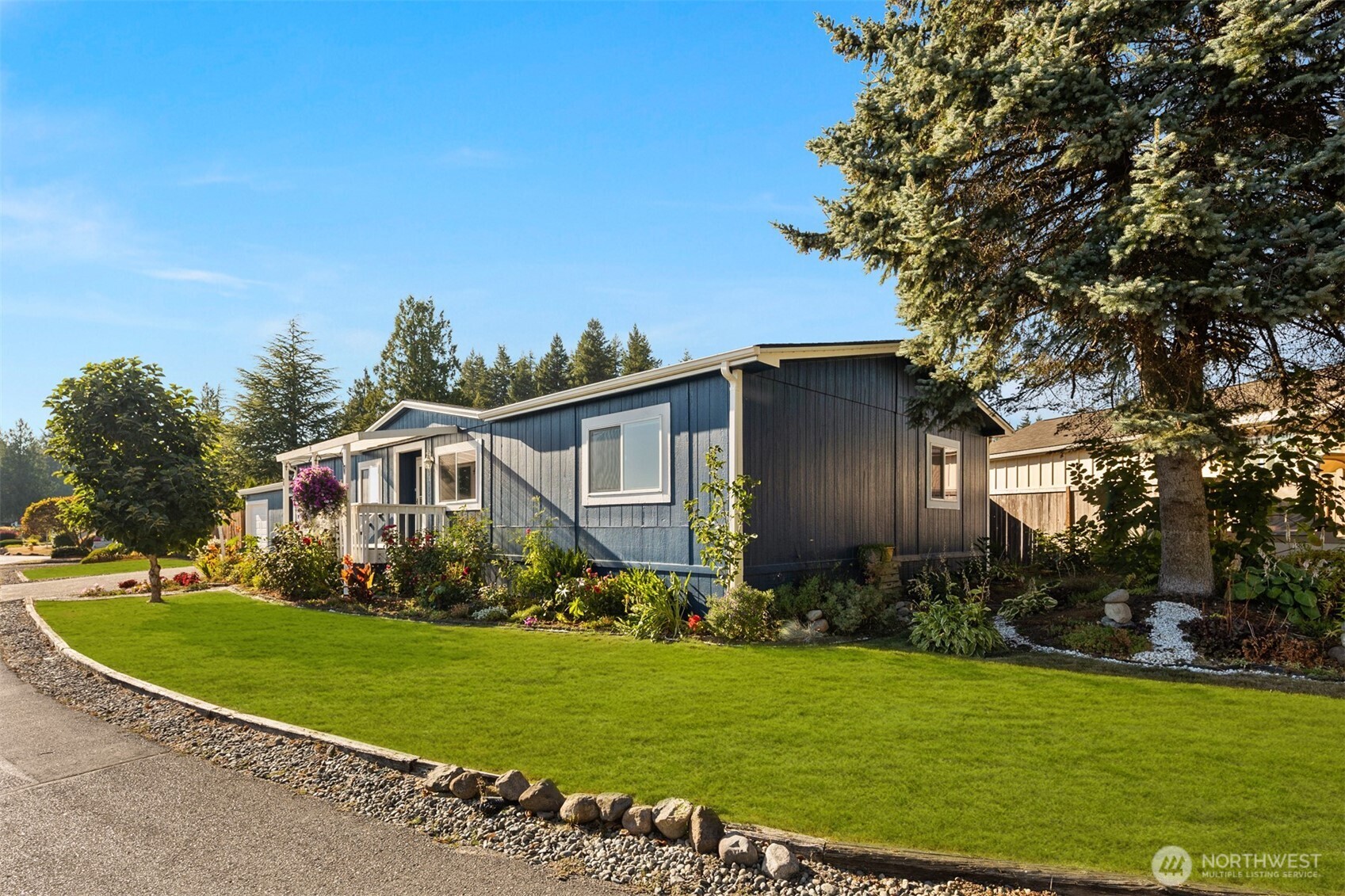 2228 Anadoll Avenue Property Photo 36
