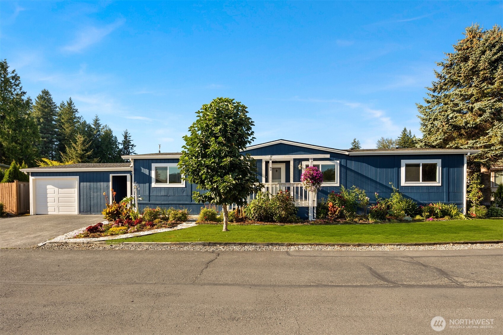 2228 Anadoll Avenue Property Photo 40
