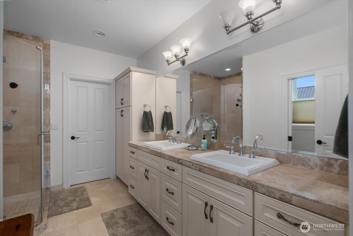 791 E Ballantrae Drive Property Photo 20