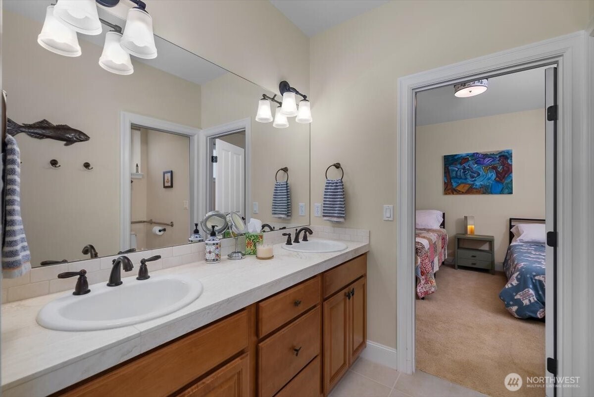 791 E Ballantrae Drive Property Photo 25