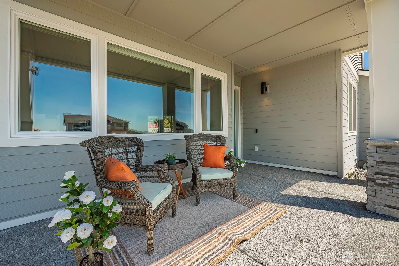 5436 Lonicera Drive Property Photo 10