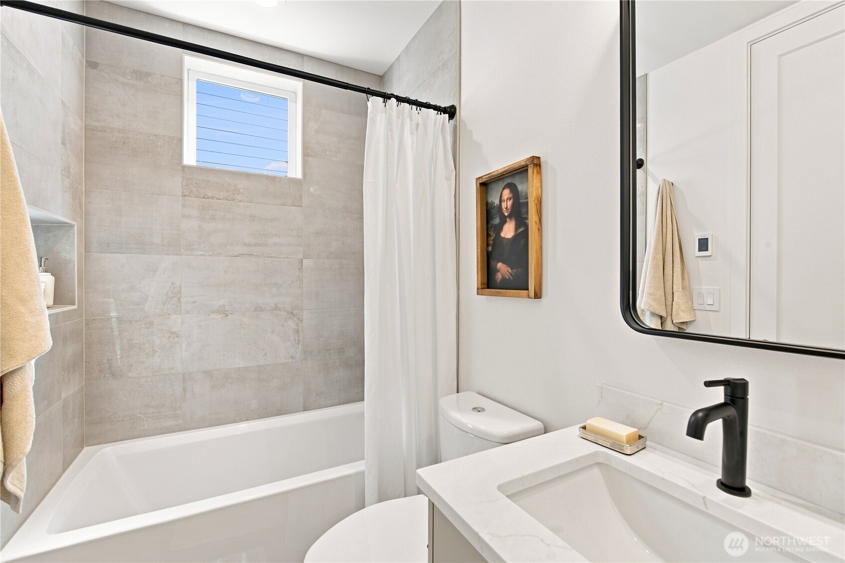 2647 Walnut Avenue B Property Photo 25
